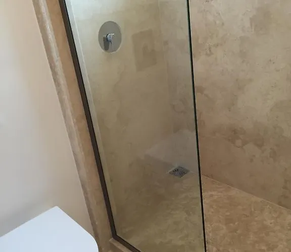 Cape Vergoti Лозенец